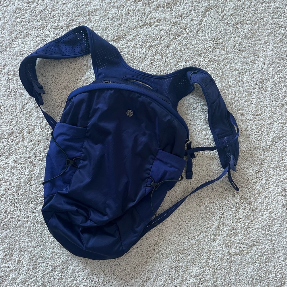 Lululemon small backpack
